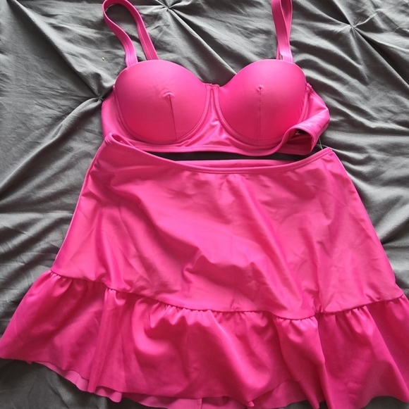 Tahari Other - Tahari Pink Bikini Swimwear Set. SIZE Small